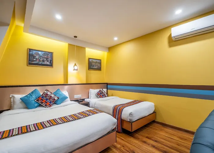 Yukhang Hotel 4*