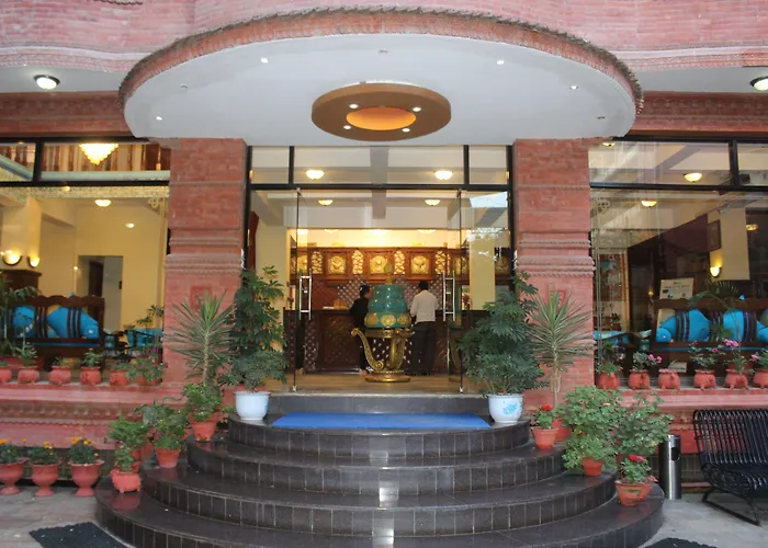 Yukhang Hotel 4*