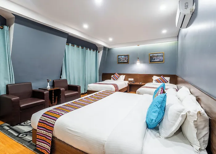 Yukhang Hotel 4*